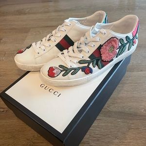 Gucci Flower Embroidered Sneakers